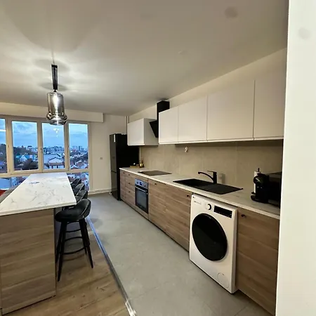 Panorama Deluxe روسني سو بوا